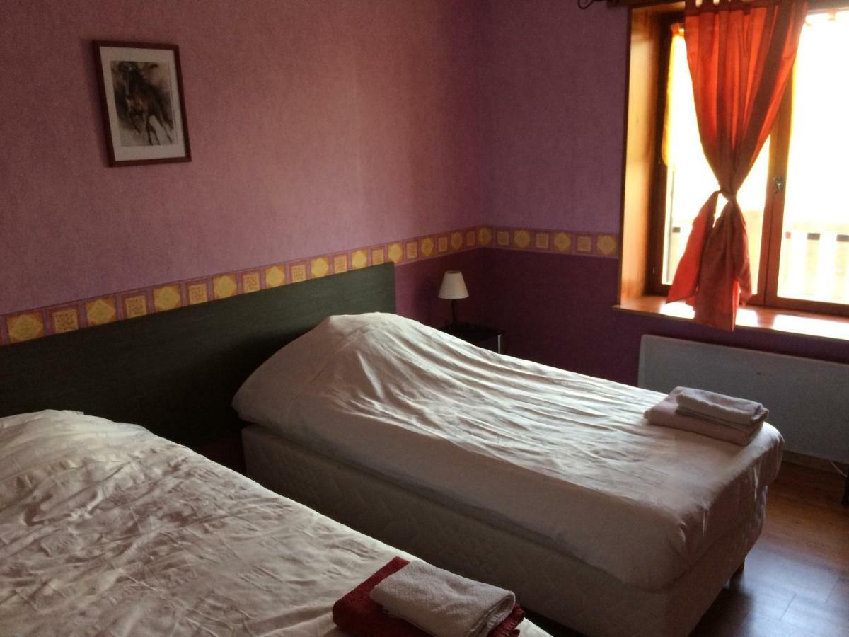 El Rancho Criollo Rooms And Gites Maubert-Fontaine Eksteriør bilde